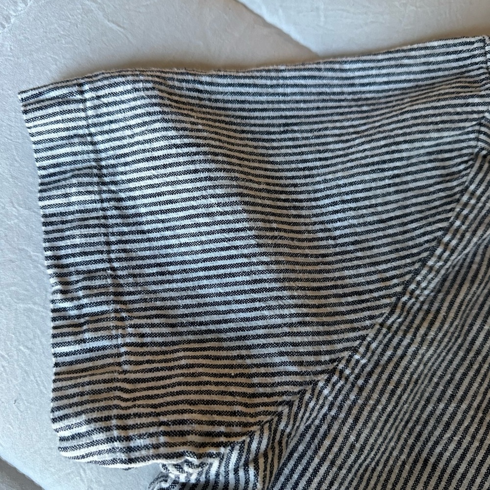 Express Linen Button Down - Picture 4 of 4
